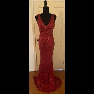 MERMAID SEQUIN RED DRESS USED ONCE SMALL